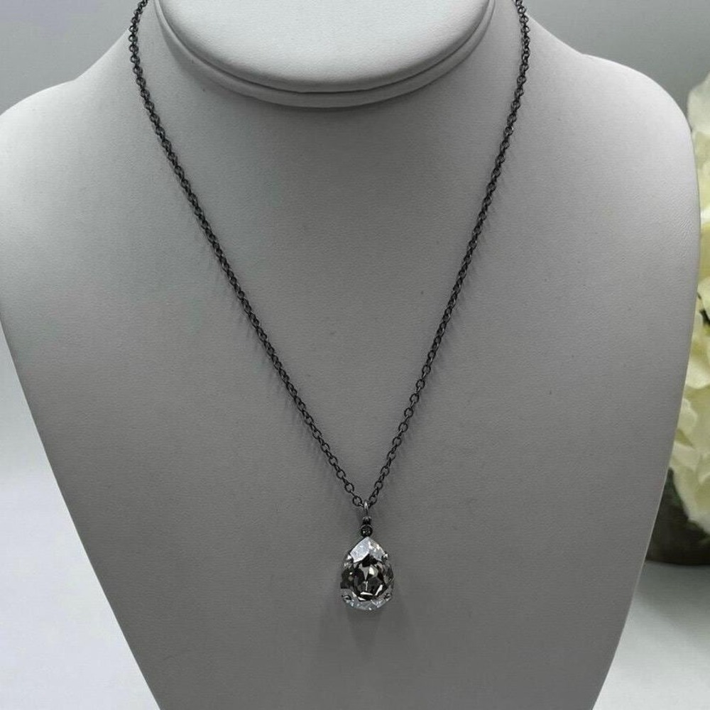 Catherine Popesco La Vie‎ Parisienne Teardrop Faceted Swarovski Crystal Necklace
